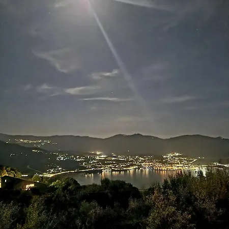 Maison Charmante Avec Vue Sur La Mer, + Cheminée
