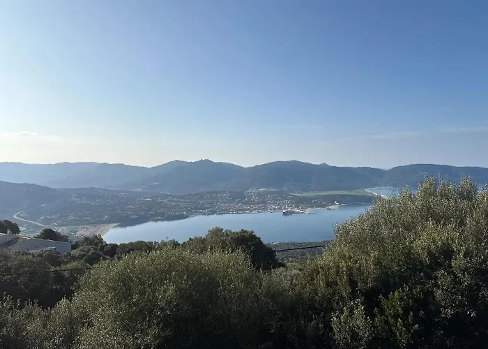 Maison Charmante Avec Vue Sur La Mer, + Cheminee Semesterbostad Olmeto (Corsica)