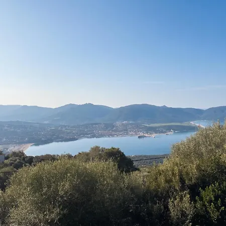 Holiday home Maison Charmante Avec Vue Sur La Mer, + Cheminee Olmeto (Corsica)