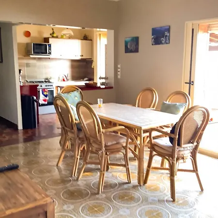 Maison Charmante Avec Vue Sur La Mer, + Cheminee Holiday home